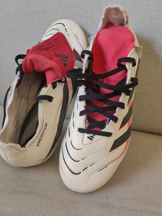 Botas de fútbol Adidas Predator talla 40