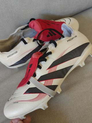 Botas de fútbol Adidas Predator talla 40