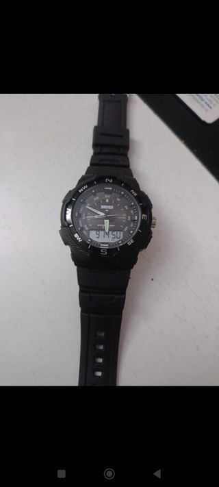 Reloj Militar SKMEI Negro