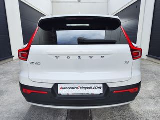 Volvo XC40 T4 MOMENTUM 2.0 190 CV AUTO