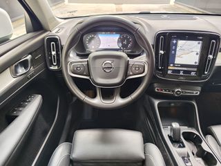 Volvo XC40 T4 MOMENTUM 2.0 190 CV AUTO