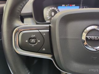 Volvo XC40 T4 MOMENTUM 2.0 190 CV AUTO