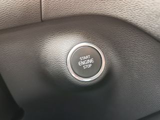 Volvo XC40 T4 MOMENTUM 2.0 190 CV AUTO