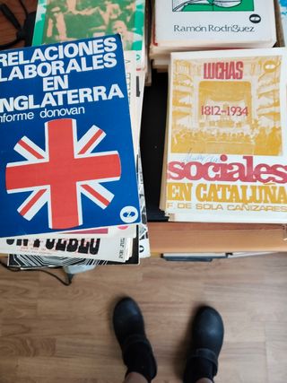 50 libros de la colección lee y discute