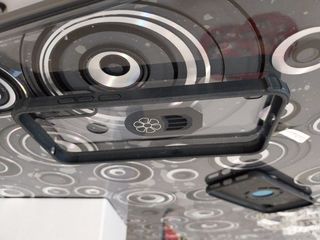 Cover trasparente con anello per cellulare