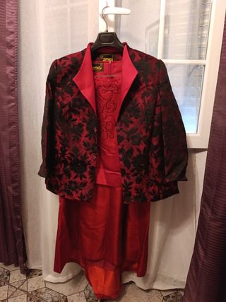 Vestido de fiesta rojo y negro talla 54