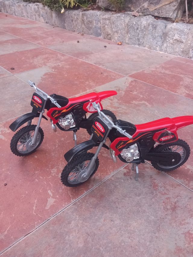 2 Motos de Juguete Tonka Rojas