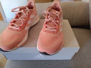 Zapatillas Adidas supernova + Mujer Talla 38. 