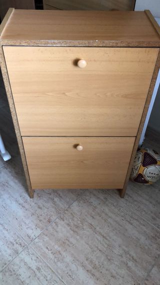 Zapatero de madera