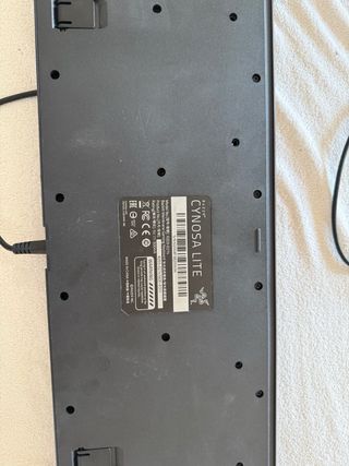 PS4 Slim Negra + 2 Mandos
