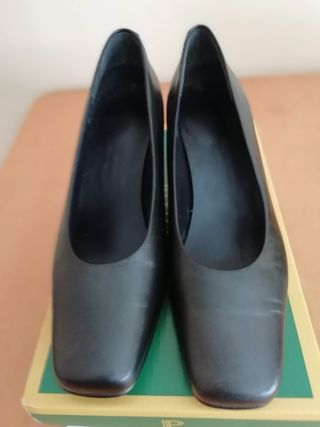 Zapatos de vestir negros para mujer