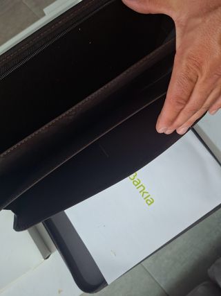 Carpeta portadocumentos de cuero sint.