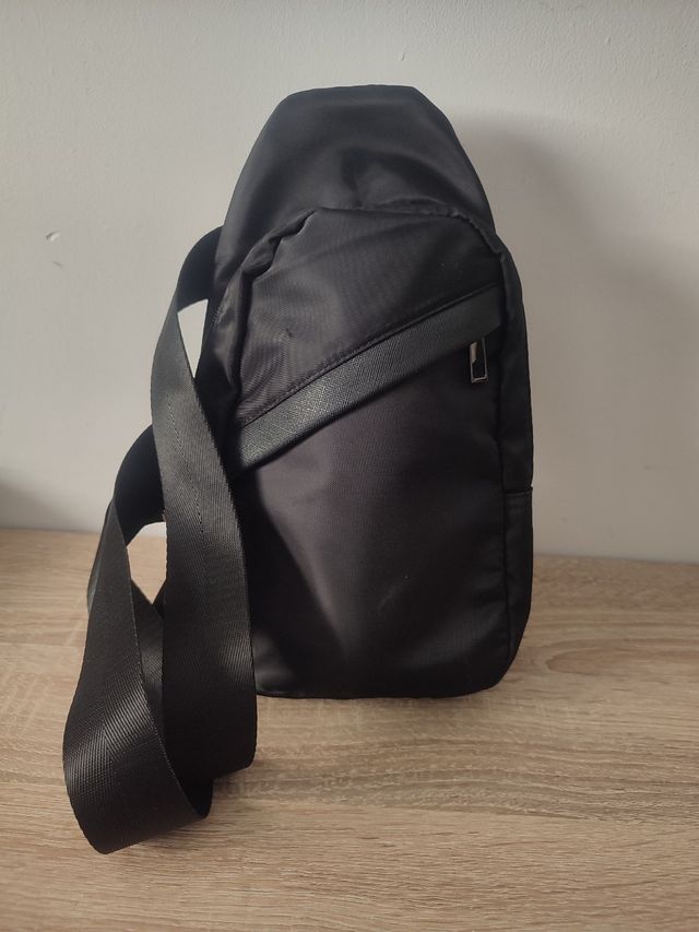 Bandolera pequeña negra