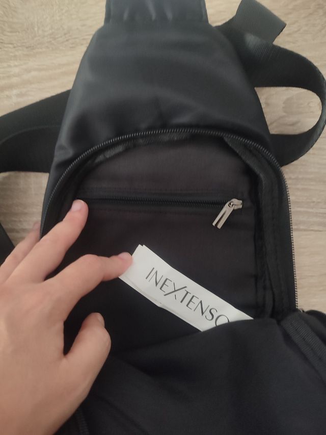 Bandolera pequeña negra