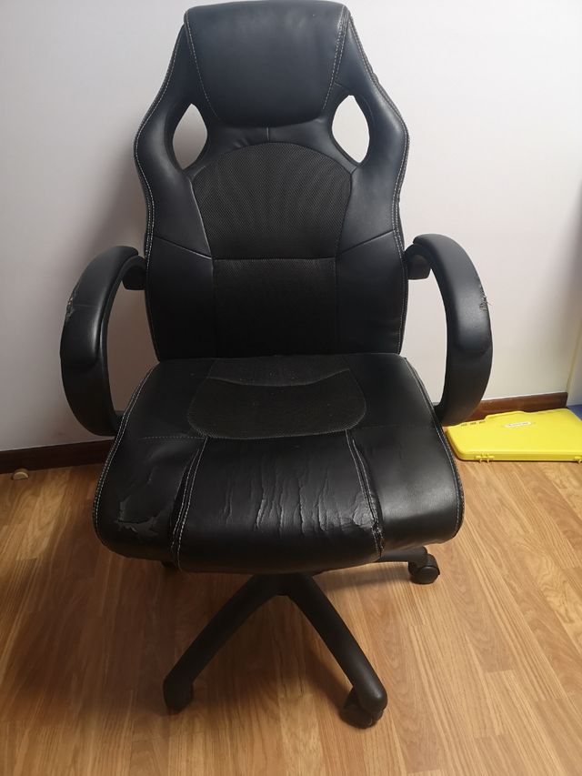 Silla gaming negra