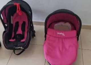 Carrito de bebé rosa fucia  Asalvo son las 3 parte