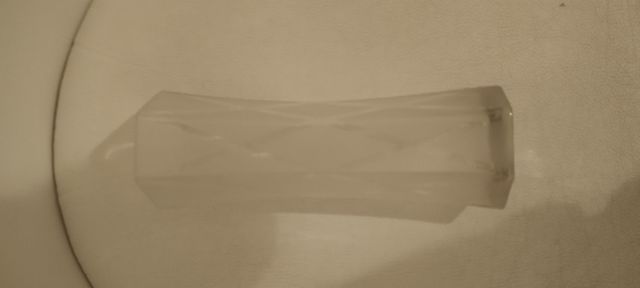 Jarrón de cristal transparente