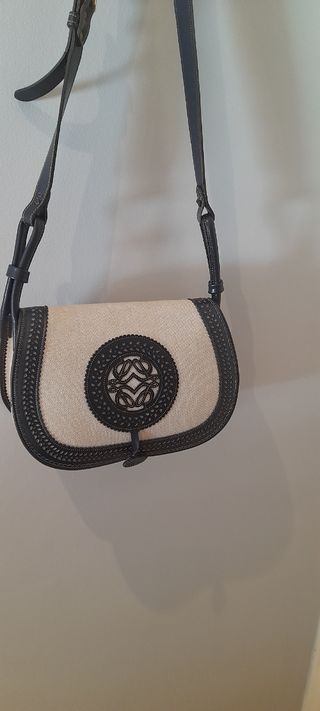 Bolso bandolera Loewe beige y azul marino