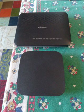 Router Movistar Negro