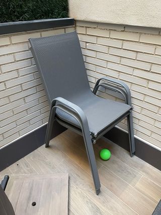 Mesa de exterior con 4 sillas