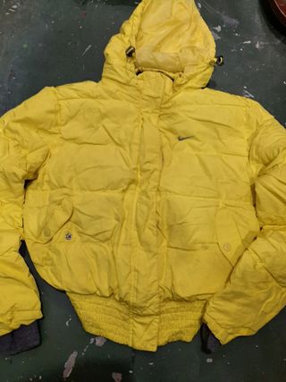 Anorak Nike Amarillo