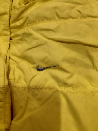 Anorak Nike Amarillo