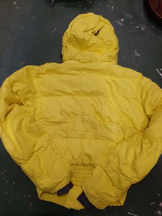 Anorak Nike Amarillo