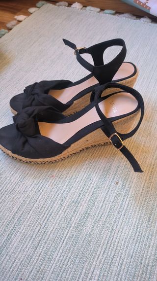 Sandalias esparto negras