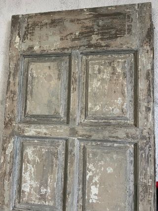 Puerta madera maciza decapada artesanal