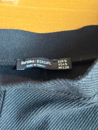 Falda Bershka Negra Talla S
