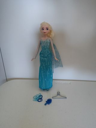 Muñeca Elsa Frozen con Accesorios