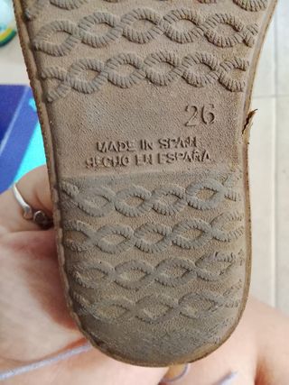 Zapatos niño cordones beige