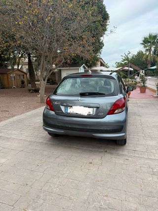 Peugeot 207 2009