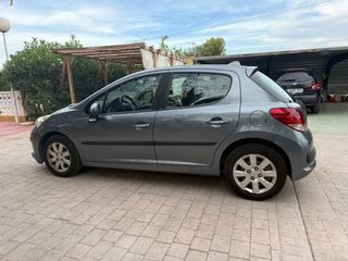 Peugeot 207 2009