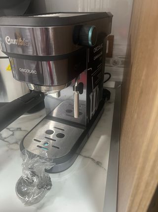 Cafetera Cecotec Cumbia 20 Bares, molinillo 