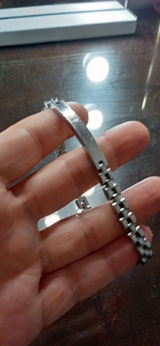 Pulsera de acero plateada