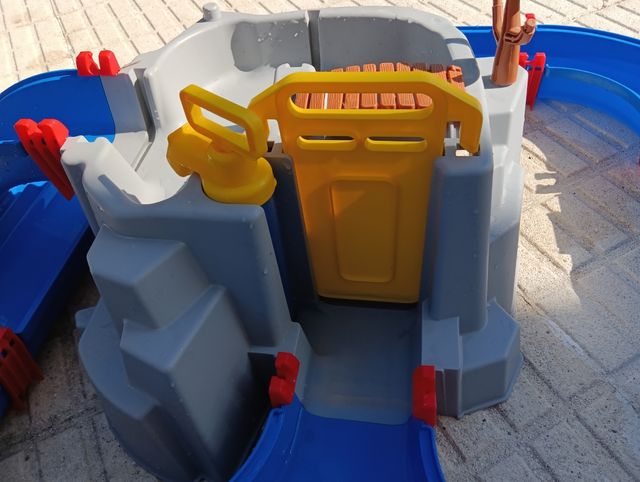 Aquaplay Juego de Agua con Montaña