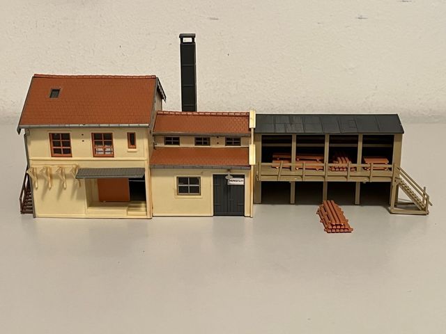 Carpintería Jouef H0.