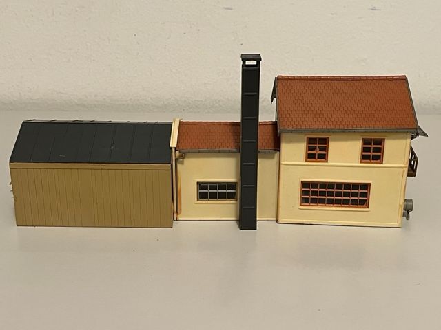 Carpintería Jouef H0.