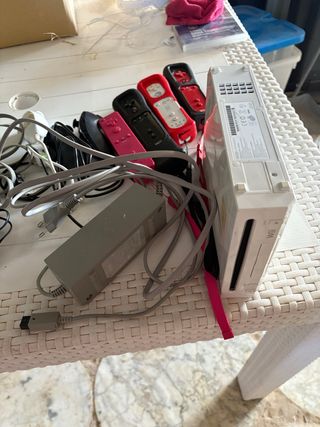 Nintendo Wii Blanca con Accesorios