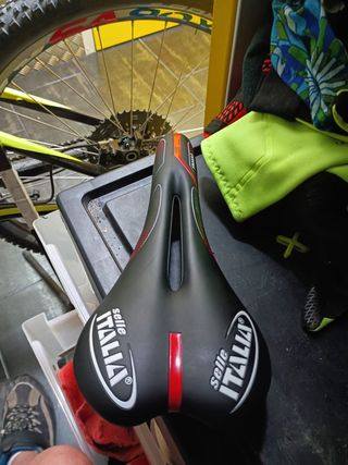 Sillín Selle Italia Negro/Rojo