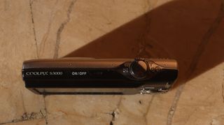 Nikon Coolpix S3000 Plata