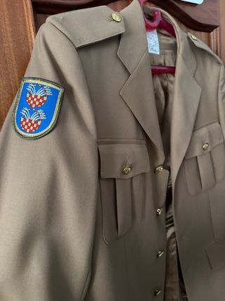 Traje de representación de regulares