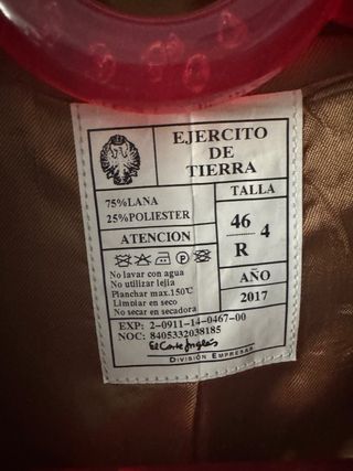 Traje de representación de regulares