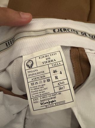 Traje de representación de regulares