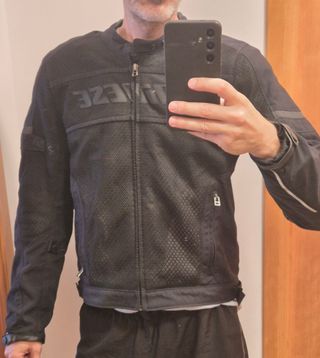 Chaqueta Dainese con protecciones