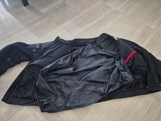 Chaqueta Dainese con protecciones