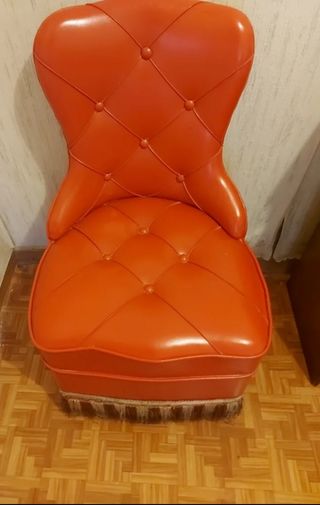 Butaca dormitorio roja