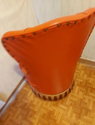 Butaca dormitorio roja