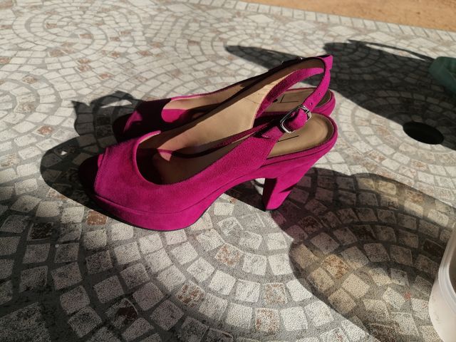 Zapatos de salón fucsia